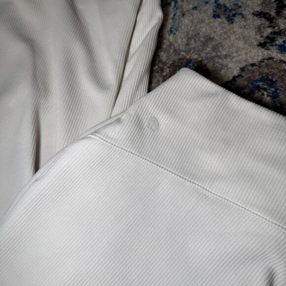 Lululemon Softstreme ribbed flare 10 - Picture 2 of 5